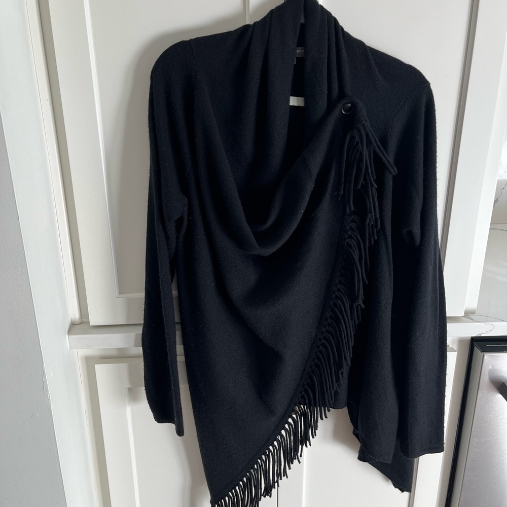 360 CASHMERE black front wrap fringe sweater M